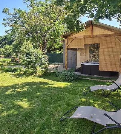 Holiday home Maison Confit